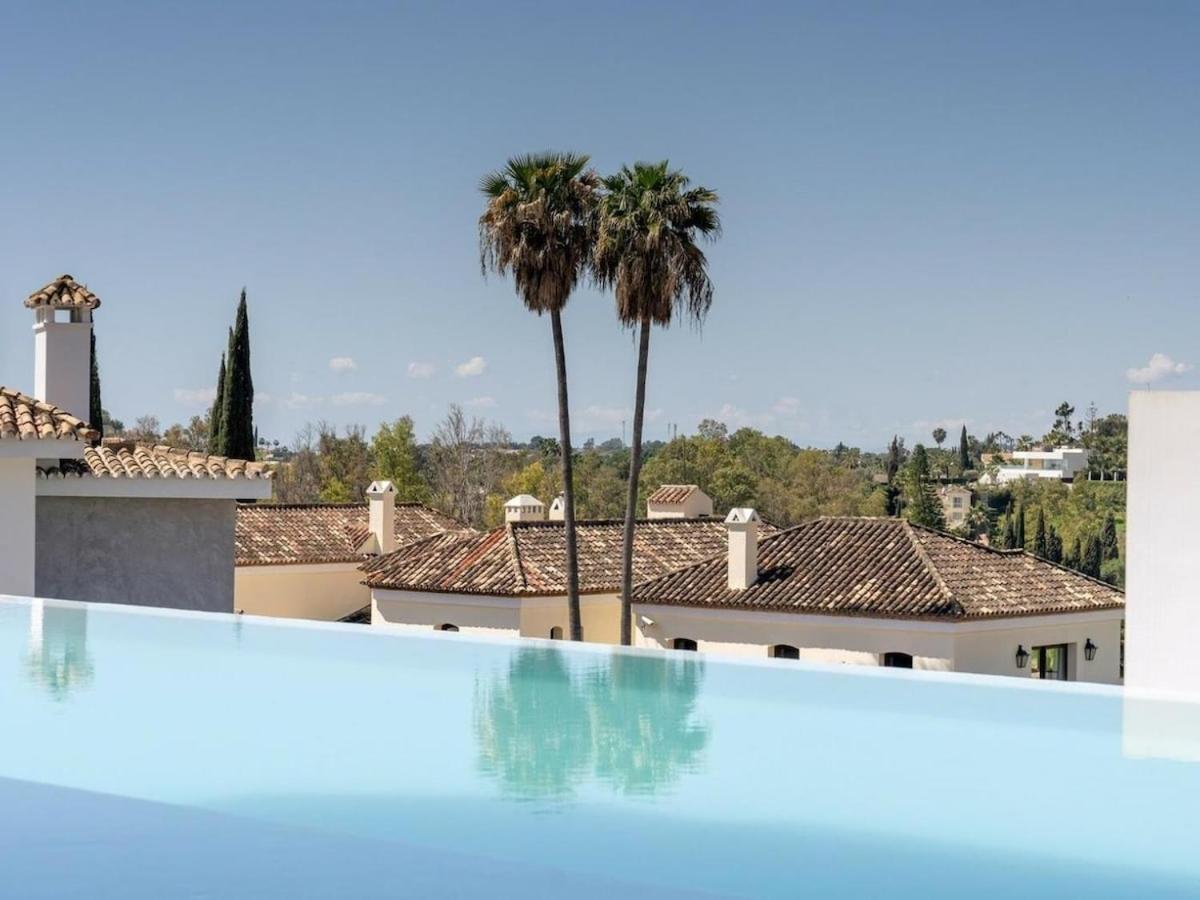 Villa Luxury With Breathtaking Views In By Lodgerstrip