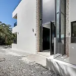 Luxury Villa With Breathtaking Views In Marbella By Lodgerstrip